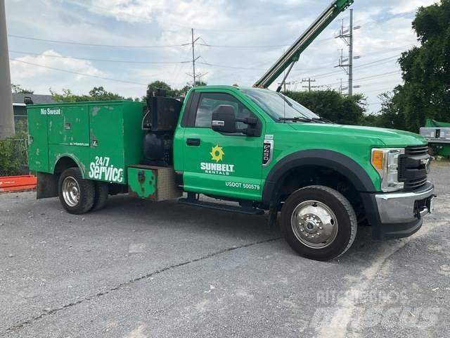 Ford F-450 Work Trucks / Municipal