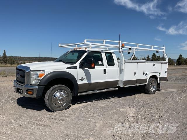 Ford F-450 Pickup Trucks