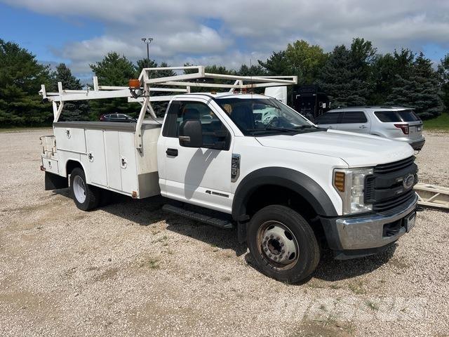 Ford F-450 Pickup Trucks