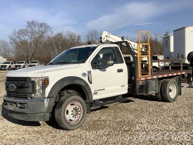 Ford F-550 Flatbed Trucks