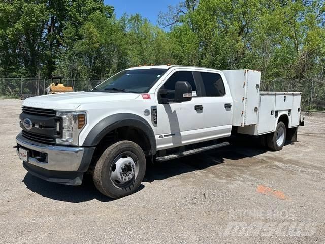 Ford F-550 Work Trucks / Municipal