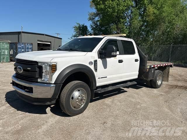 Ford F-550 Flatbed Trucks