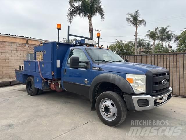 Ford F-550 Pickup Trucks