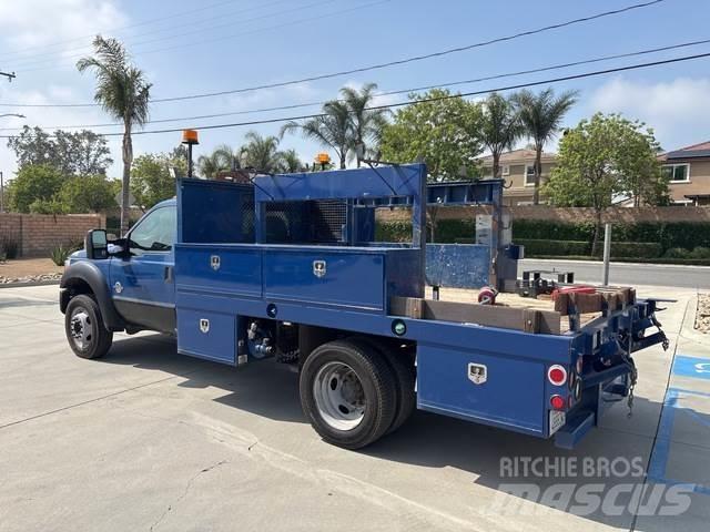Ford F-550 Pickup Trucks