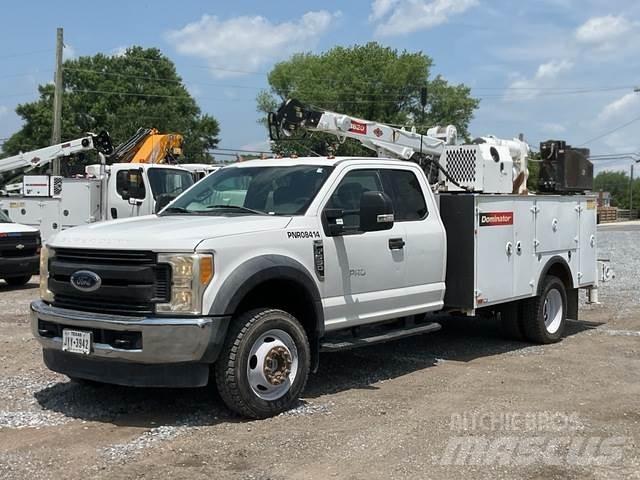 Ford F-550 Work Trucks / Municipal