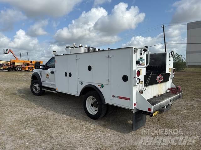 Ford F-550 Work Trucks / Municipal