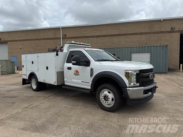 Ford F-550 Work Trucks / Municipal