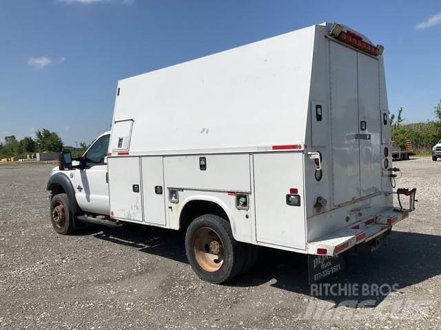 Ford F-550 Pickup Trucks