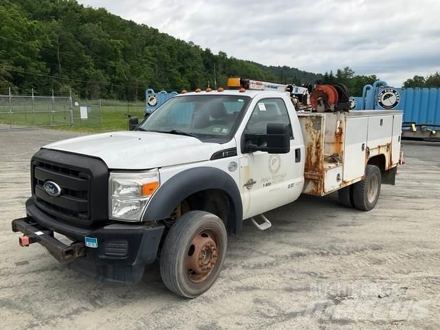 Ford F-550 Work Trucks / Municipal