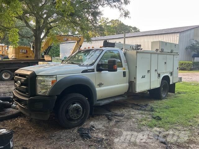 Ford F-550 Work Trucks / Municipal