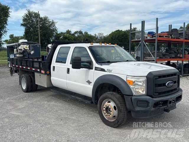 Ford F-550 Work Trucks / Municipal