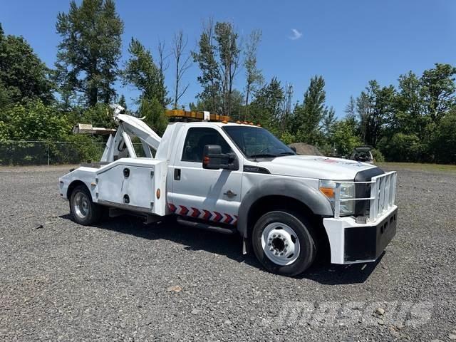 Ford F-550 Tow Trucks / Wreckers