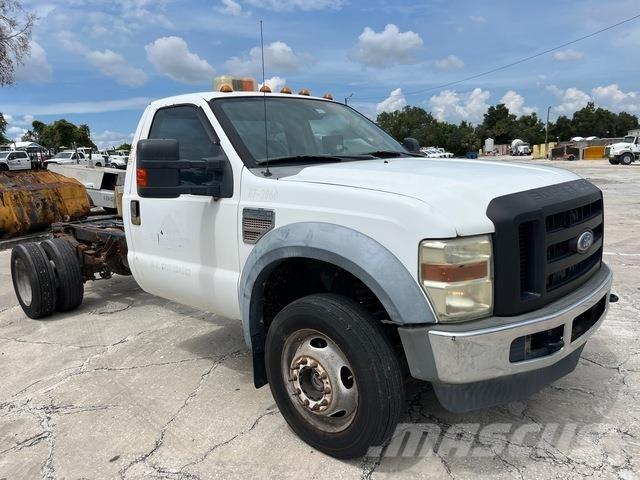 Ford F-550 Cabins and interior