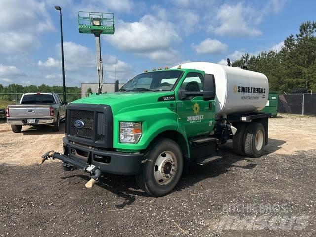 Ford F-650 Water tankers