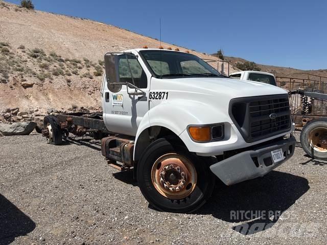 Ford F-650 Cabins and interior