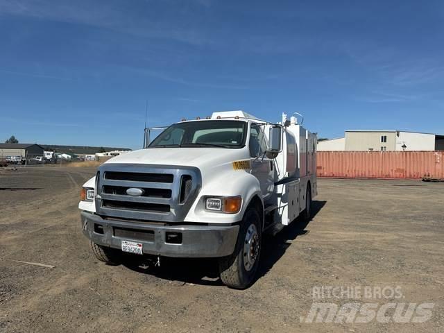 Ford F-750 Tanker trucks