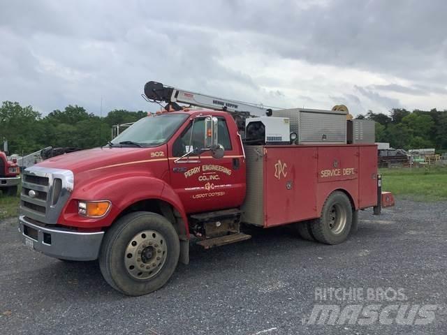 Ford F-750 Work Trucks / Municipal