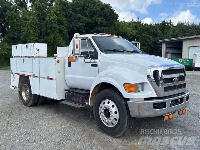 Ford F-750 Work Trucks / Municipal