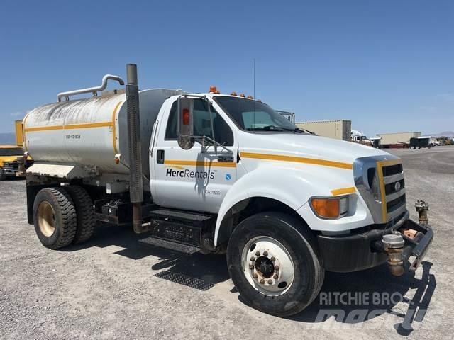 Ford F-750 Water Tankers