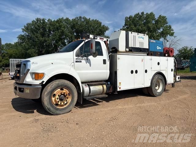 Ford F-750 Work Trucks / Municipal