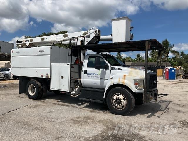 Ford F-750 Truck Mounted Aerial Platforms