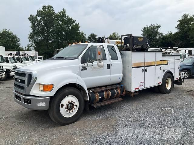 Ford F-750 Work Trucks / Municipal