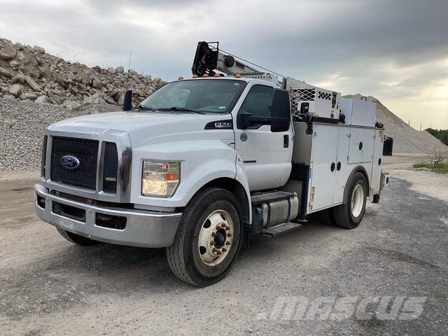 Ford F-750 Work Trucks / Municipal