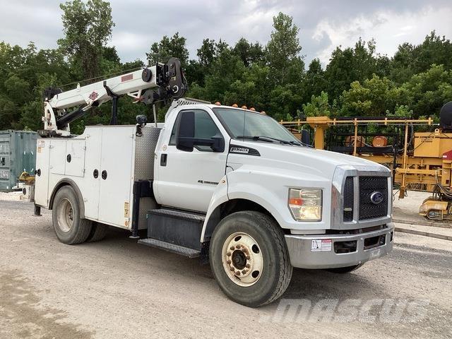 Ford F-750 Work Trucks / Municipal