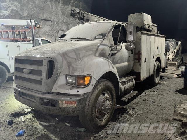 Ford F-750 Work Trucks / Municipal