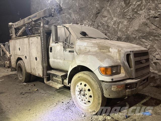 Ford F-750 Work Trucks / Municipal