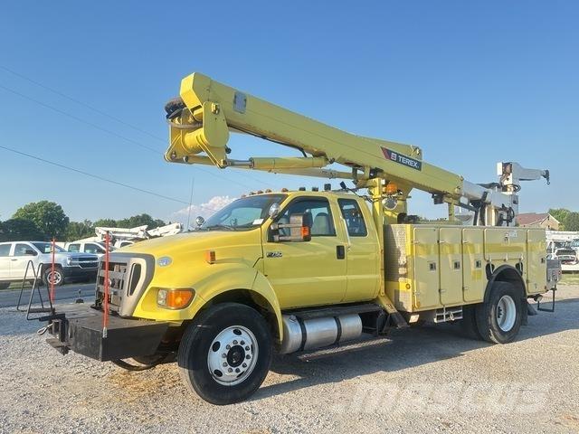 Ford F-750 Truck Mounted Aerial Platforms