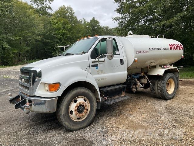 Ford F-750 Water Tankers
