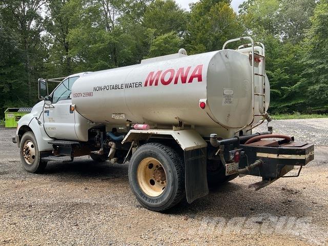 Ford F-750 Water Tankers