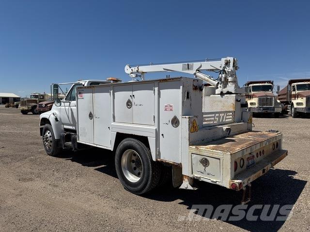 Ford F-800 Work Trucks / Municipal