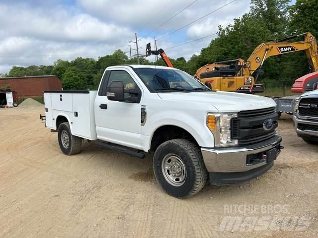 Ford F250 Pickup Trucks