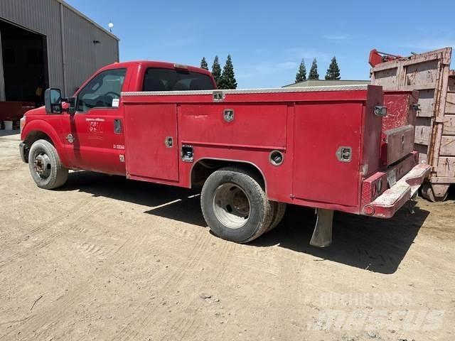 Ford F350XL Pickup Trucks
