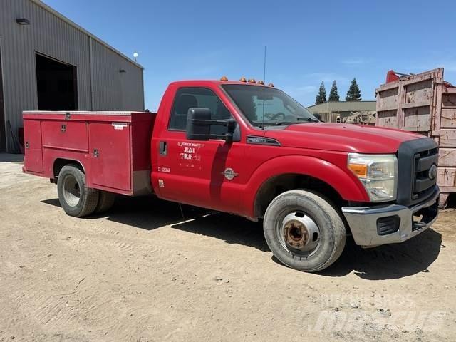Ford F350XL Pickup Trucks