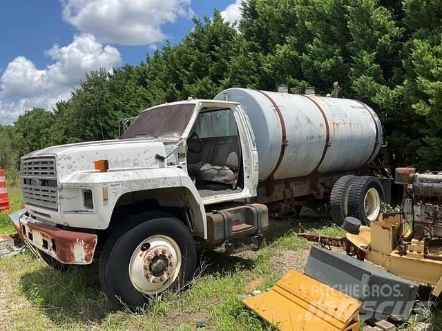 Ford F700 Tank Trucks