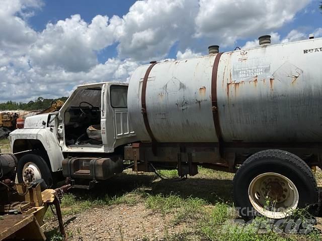 Ford F700 Tank Trucks