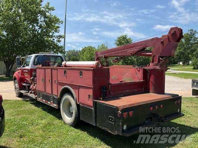 Ford F750 Work Trucks / Municipal