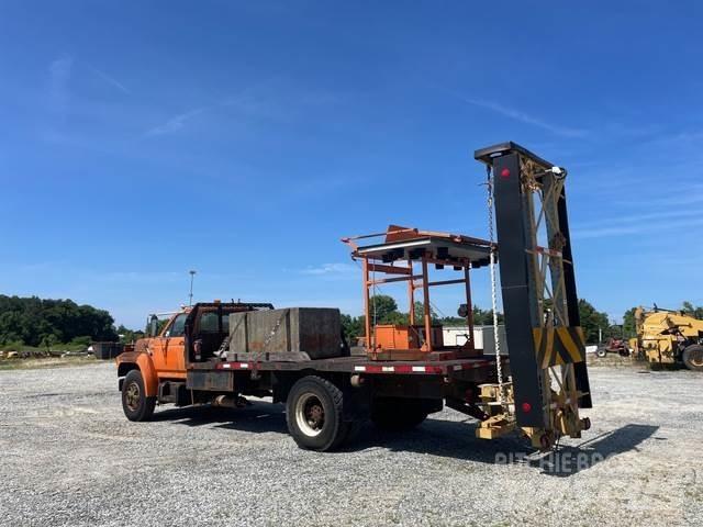 Ford F800 Work Trucks / Municipal