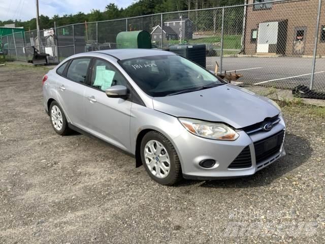 Ford Focus SE Automobiles / SUVS