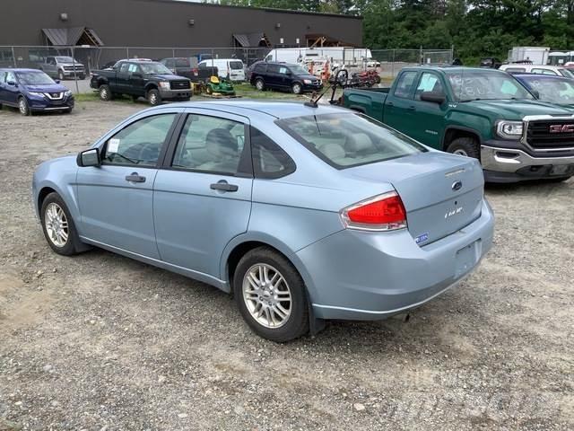 Ford Focus SE Automobiles / SUVS