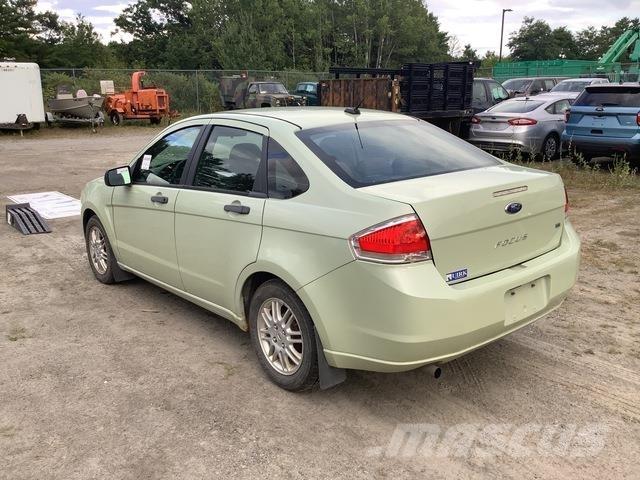 Ford Focus SE Automobiles / SUVS