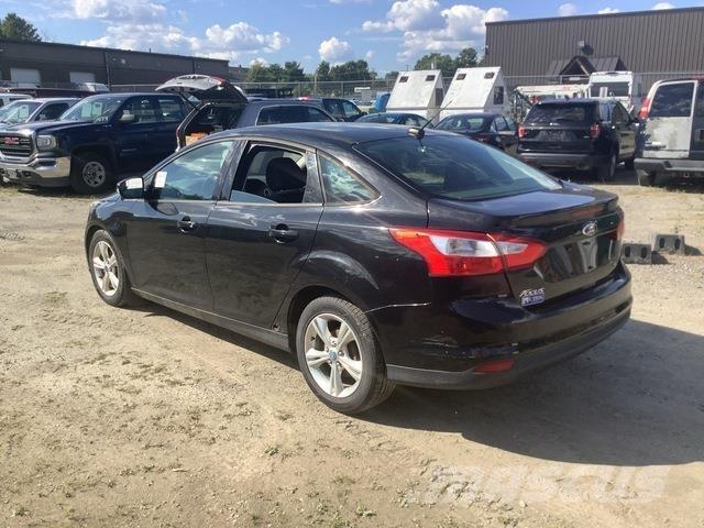 Ford Focus SE Automobiles / SUVS