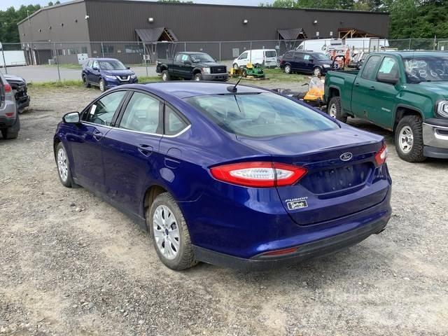 Ford Fusion S Automobiles / SUVS