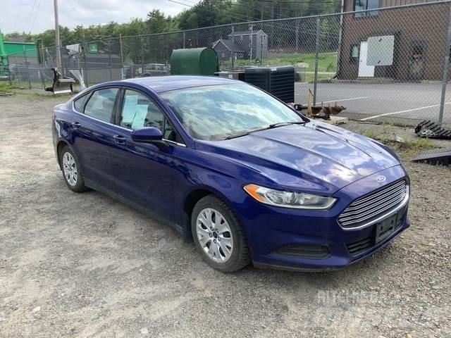 Ford Fusion S Automobiles / SUVS