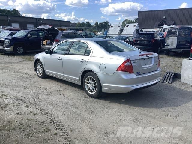 Ford Fusion S Automobiles / SUVS