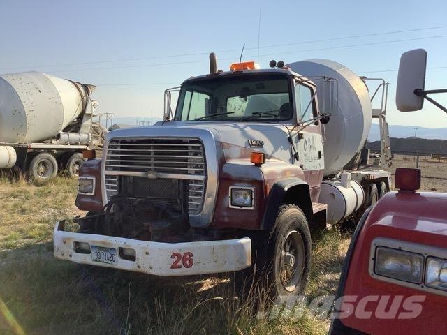 Ford L8000 Other Trucks