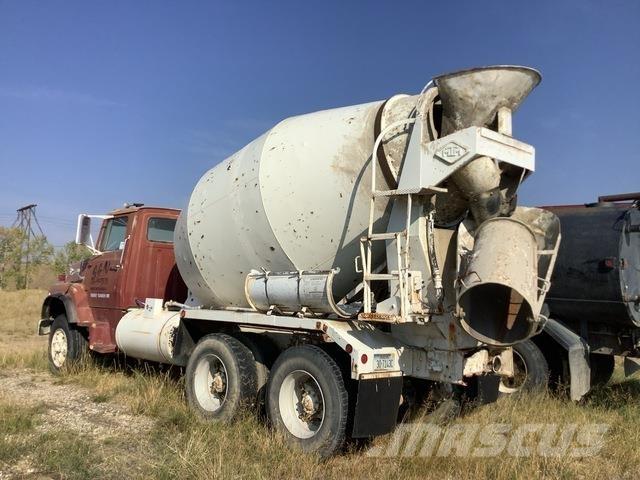 Ford L8000 Other Trucks